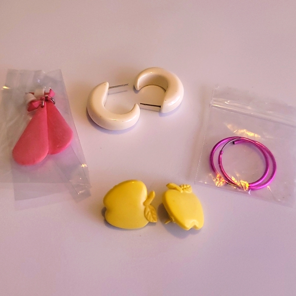 KAWAII INSPIRED GROUP OF EARRINGS 💖💝💘💌